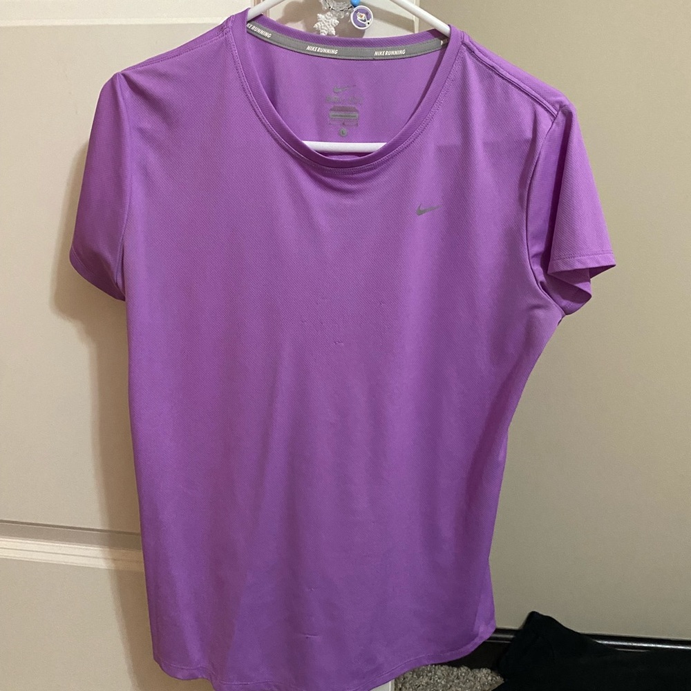 Women’s purple Nike work out shirt